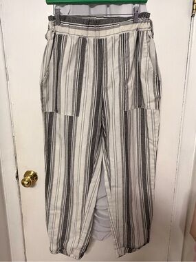 Striped Elastic-Waist women’s Pants in Black and White